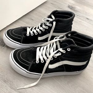 Vans platform hi-tops. Size 39 women, bought a few years ago, worn less than 5x
